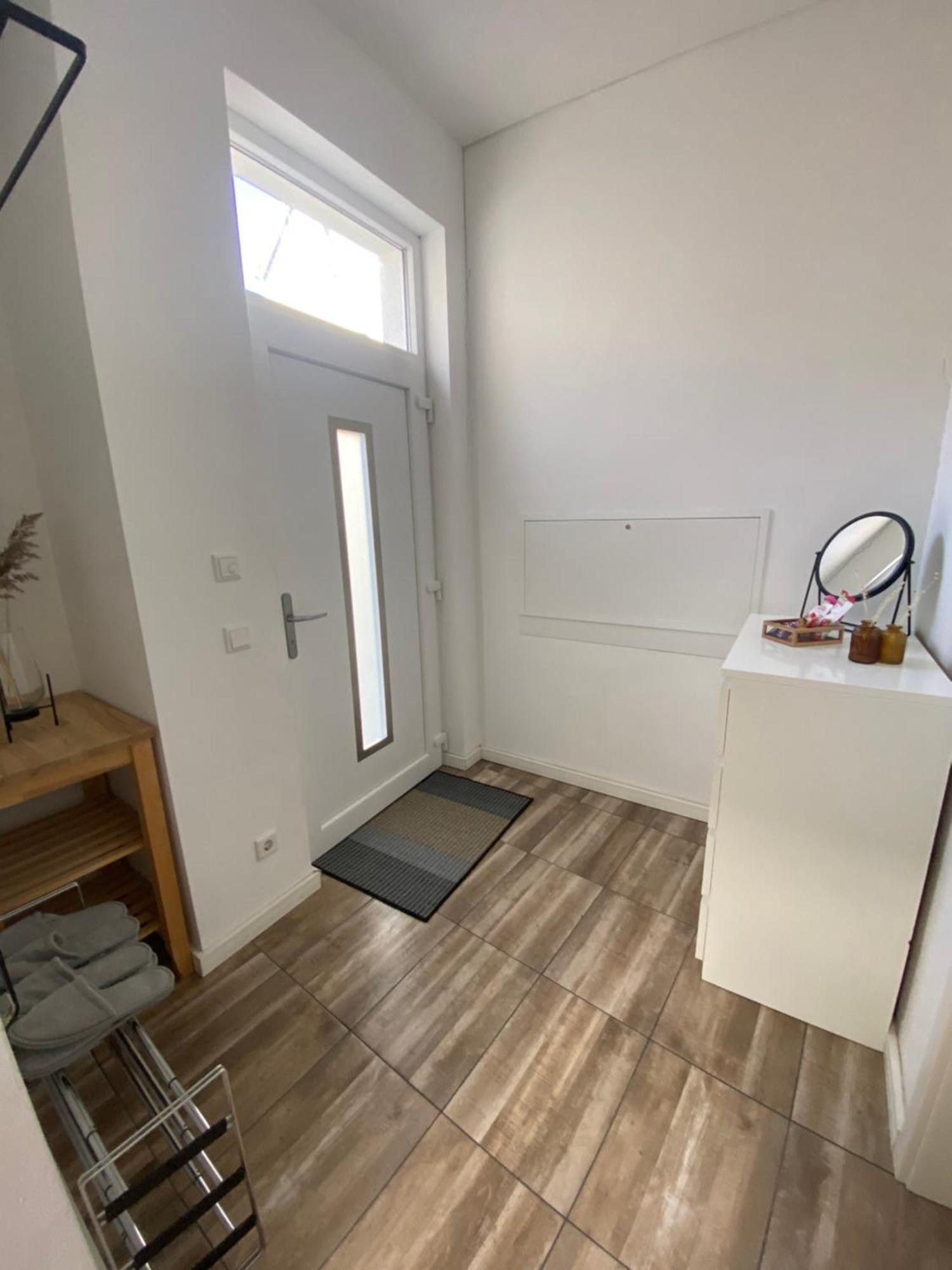 Privates & Gemuetliches Inklusive Parkplatz Apartment *